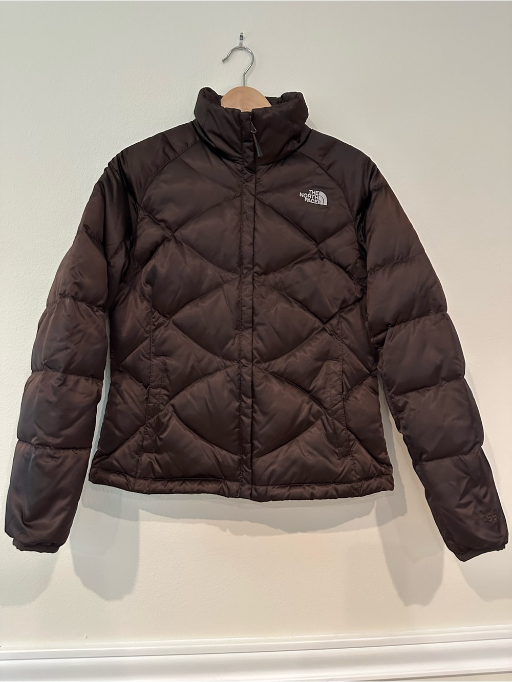 The North Face 550 Goose Down Diamond Quilted Puffer Jacket Brown Medium